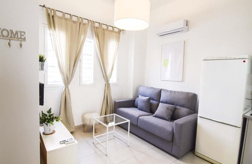 Capuchinos Apartment | Letmalaga Barcelo Apartment 3