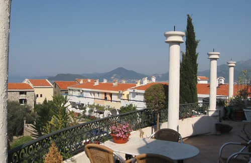Sveti Stefan Hotel | Levantin Inn 1/2+2 Suite Sea View N.14