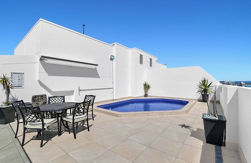 Tweed Heads Apartment | Level 24 Penthouse - SeaScape - Ocean facing with Rooftop Pool
