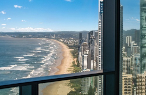 Surfers Paradise Apartment | Level 50 Beachfront, 2 Bedrooms in a new resort