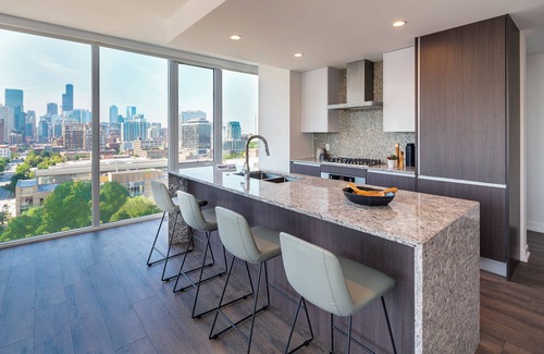 River North Hotel | Level - Old Town Luxury Two Bedroom and Two Bath Suite