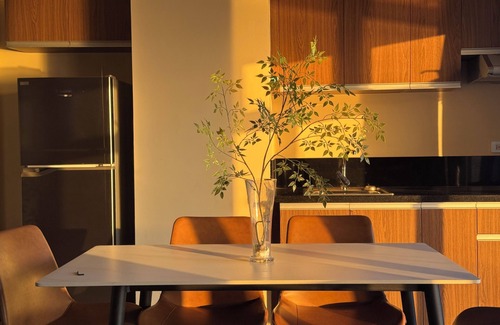 Pasay Condo | Levi & Moon's Luxurious Haven in the Sky 2 bathrooms