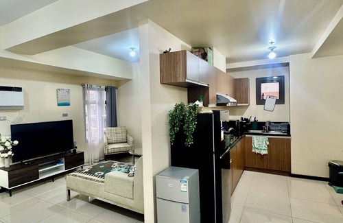 Malate Condo | Levi & Moon's The Radiance Manila bay - 2 bedroom & 3 bathrooms