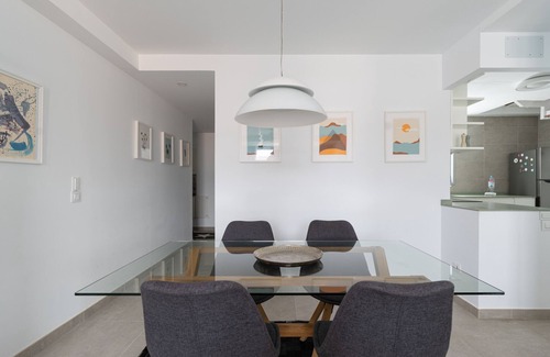 Las Palmas de Gran Canaria Ski Chalet | Leyre Mar Canteras by Canariasgetaway