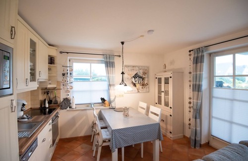 Wenningstedt-Braderup Apartment | LH Heidegrund, App.1 - Very close to the beach 3-room apartment with approx. 75 m², for