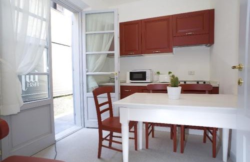 Torre del Lago Puccini Bed & Breakfast | LIù B&B