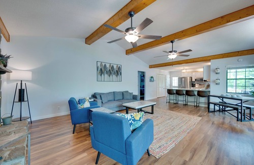 Eatonton Cottage | 'Liberty Lodge': Lakefront Cottage w/Porch & Dock