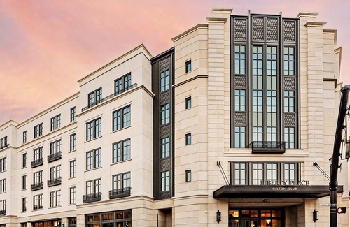 Ansonborough Resort | Liberty Place Charleston, Studio Plus: Experience Charleston’s Charm In Style
