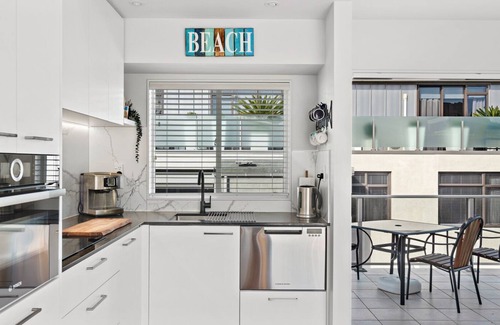 Mount Maunganui Cottage | License to Chill - Mt Maunganui Holiday Apartment