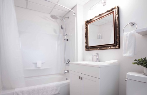Southeast Kelowna Other | Licensed Pet Friendly Suite on Haskap Farm