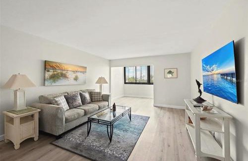 Sarasota Apartment | Lido Beach Stylish Coastal Retreat