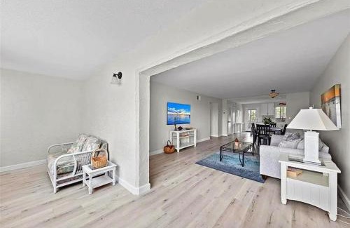 Sarasota Apartment | Lido Beach Stylish Coastal Retreat