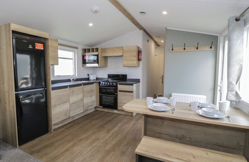 Prestatyn Cottage | LIDO SILVER PLUS 111, family friendly in Prestatyn