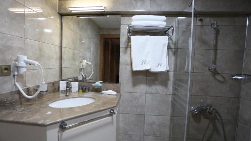 Konak Hotel | Life Corner Hotel