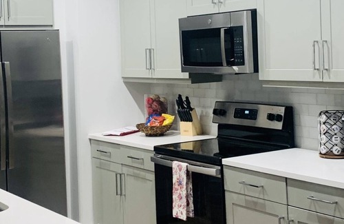 Midland Apartment | Life is easier when it’s comfortable