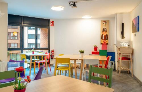 Distrito Llano Bed & Breakfast | Life Magenta Gijón