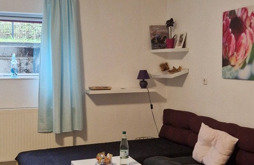 Ahnatal Apartment | Life on the pony farm in the countryside. beautiful scenery and yet centrally located