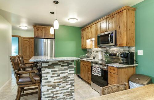 Avon Apartment | Liftview Condominiums condo