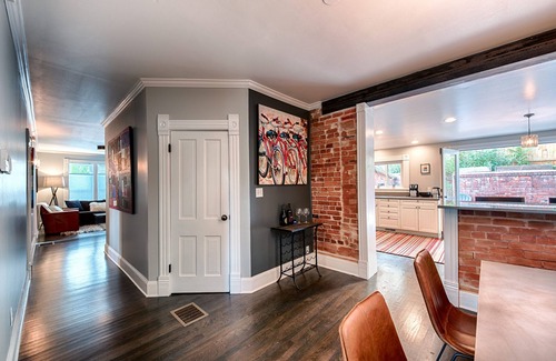 Whittier House | LIGHT AND MODERN HIGH END HERITAGE HOME! Walk to Pearl St, CU, Google & hiking