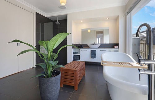 Warrnambool House | Light & bright home ready to enjoy
