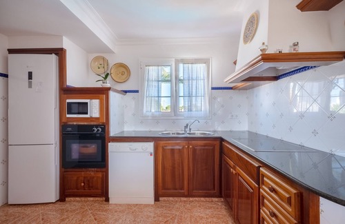 Ciudadela Villa | Light-flooded villa close to the sea
