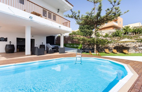 Fasnia Villa | Lightbooking Villa Arali: Renovated Luxury in Tenerife.