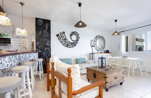 La Matanza de Acentejo House | Lightbooking Window to the sea Tenerife