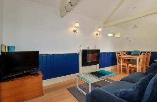 Truro House | Lighthouse Cottage