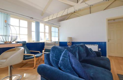 Truro House | Lighthouse Cottage