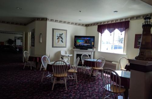 Crescent City Hotel | Lighthouse Inn