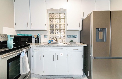 Fairport Harbor Apartment | Lighthouse View Suite. This is the ideal getaway!