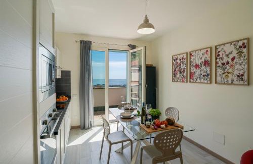 Civezza Apartment | Liguria mare blu