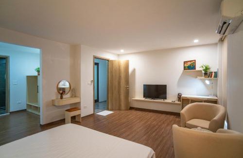 Long Bien House | LiJu's House - Access to Hanoi Centre, Full Kitchen