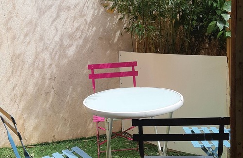Palavas-les-Flots Apartment | Like a house ! 115sq.f/35sq.m with outdoor space, beach 3mn, 1mn city centre