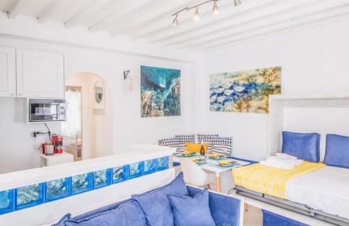Little Venice Apartment | Like a white seagull in Mykonos!