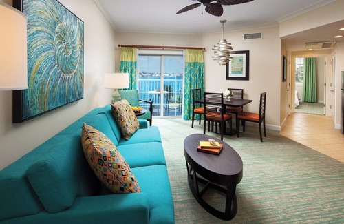Paradise Island Resort | Like having your very own island home, right in the center of all the fun!