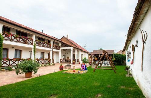 Hosszupalyi House | Lilaakác Vendégház