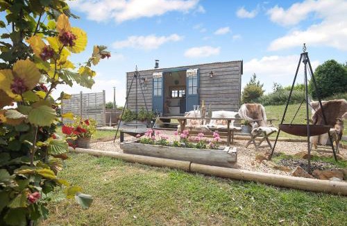 Redmile House | Lillie's Shepherd Hut - Uk50230