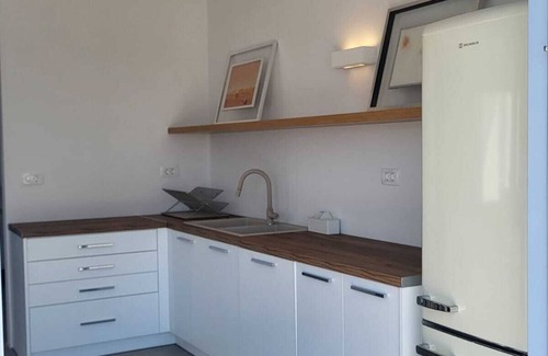Folegandros House | LILY HOUSE, DETACHED HOME FACING THE SEA, 3 MINUTES FROM THE BEACH