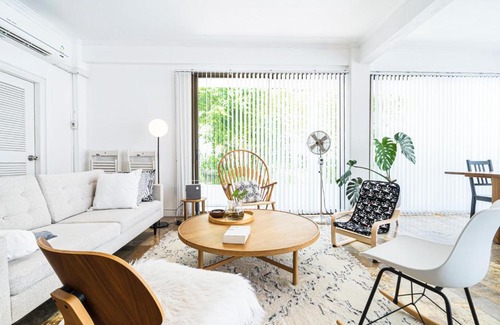 Ban Chang House | Lily Provenance, The Sea Close By