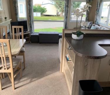 Rhyl Cabin | Lily's caravan