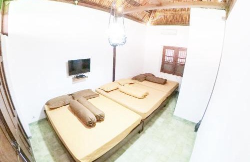 Sleman House | Limasan Wongso by We Stay