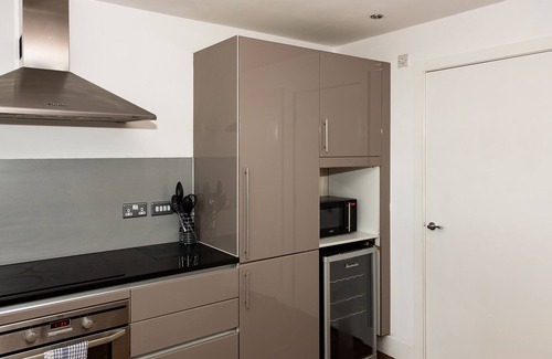 Newcastle-upon-Tyne Apartment | Lime Square Penthouse
