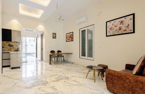 Greater Noida Bed & Breakfast | Lime Tree B&B Pari Chowk