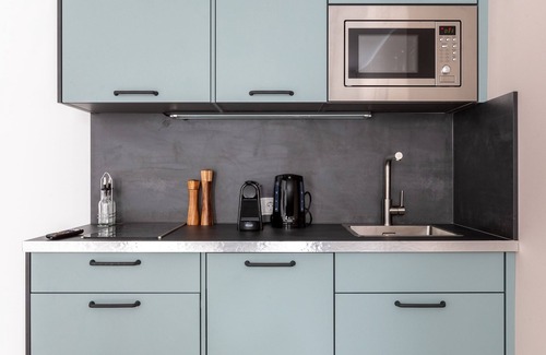 Tempelhof Apartment | Limehome Berlin Luise-Henriette-Str.