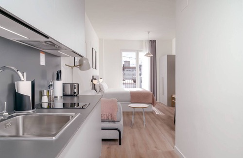 La Petxina Apartment | Limehome Valencia Carrer de Sant Jacint