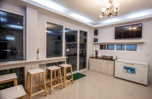 Choeng Thale Hotel | Lin House