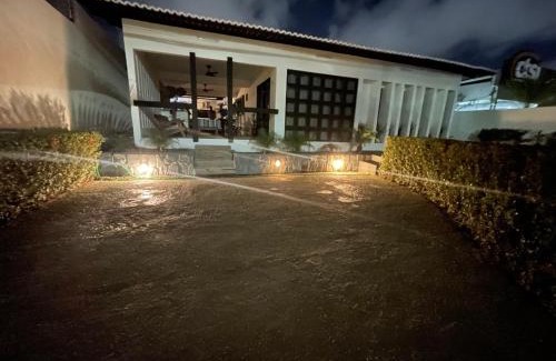 Ponta Negra House | Linda casa com jacuzzi no coração de ponta negra