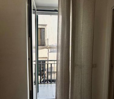 Pozzuoli House | Lindas Room