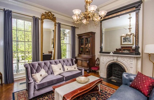 Monroe Ward Hotel | Linden Row Inn